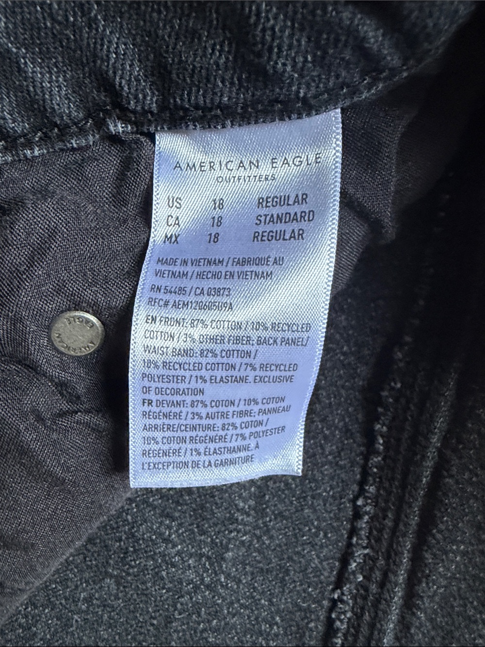 American Eagle Outfitters Black Relaxed Wide-Leg Jeans - Picture 3 of 3